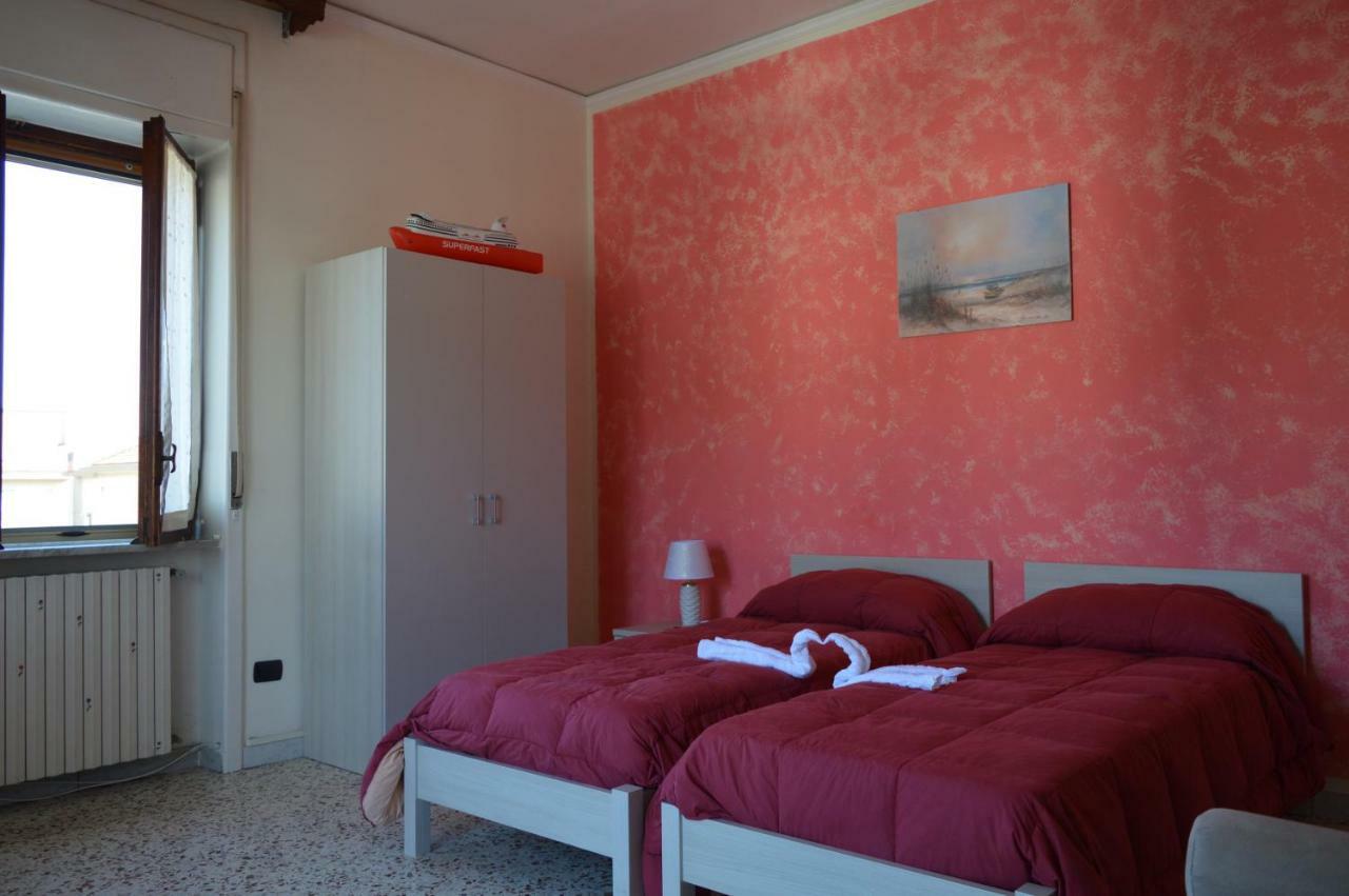 B&B Olympo Salerno Exteriör bild